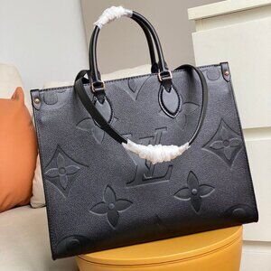 Louis Vuitton MM-Medium OnTheGo Tote Bag